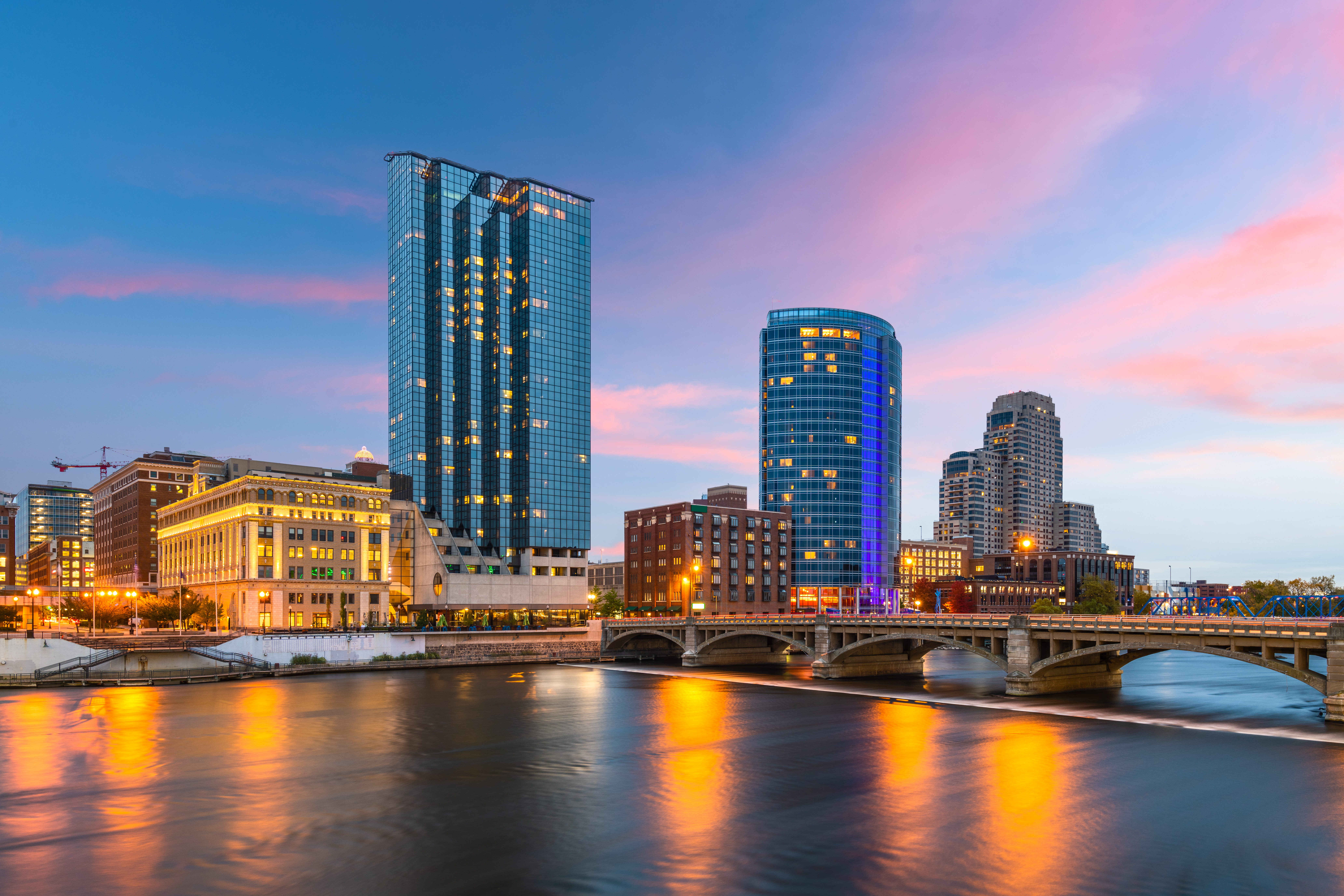 Amway Grand Overlooking the Grand River